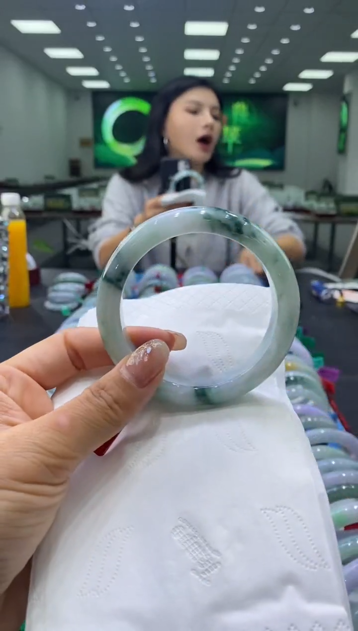 未镶嵌手镯翡翠00001370