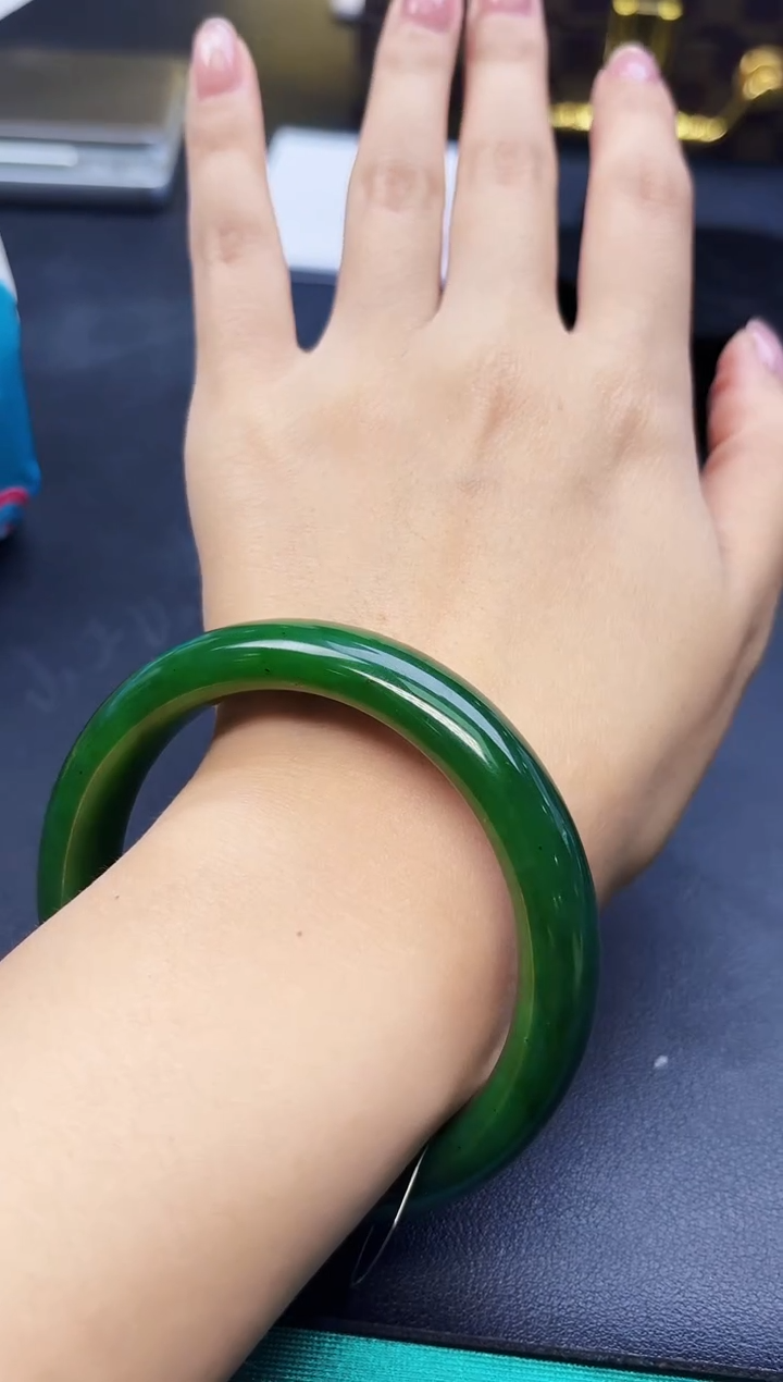 定制和田玉玉界匠心天然和田玉（拍一发一）