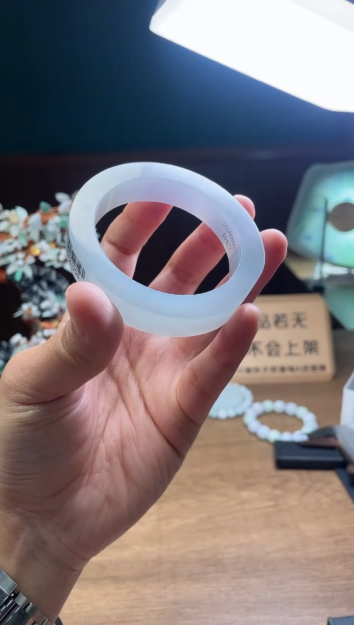 【闪购商品】定制翡翠手镯未镶嵌定制