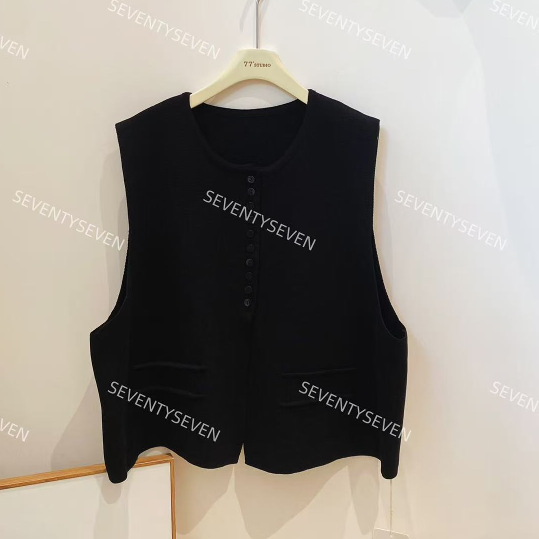 E411#新款百搭黑色马甲（拍照光线原因 颜色略有误差）