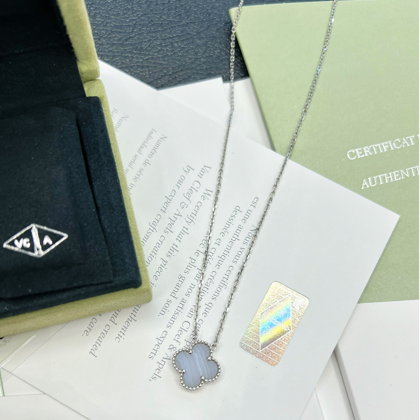 95新 梵克雅宝 紫玉髓四叶草中号白金项链 22年 长41.5/公27700