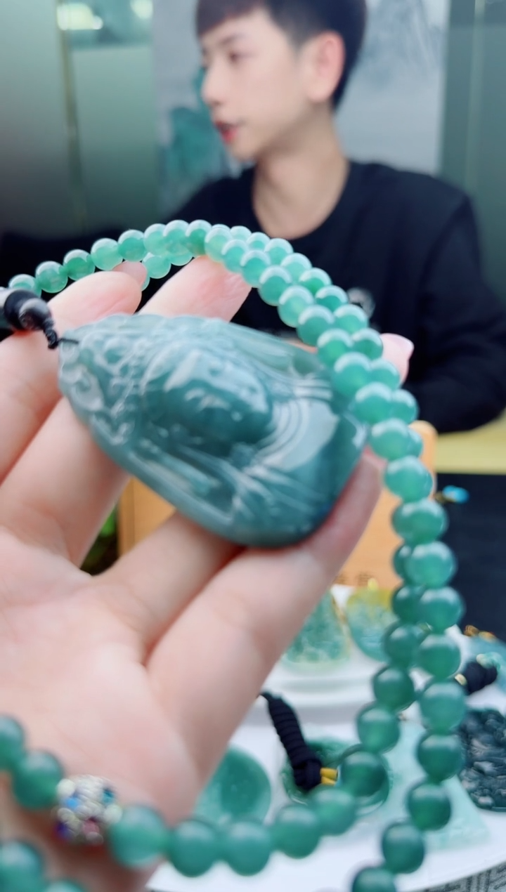 【闪购商品】翡翠颈饰未镶嵌111111111