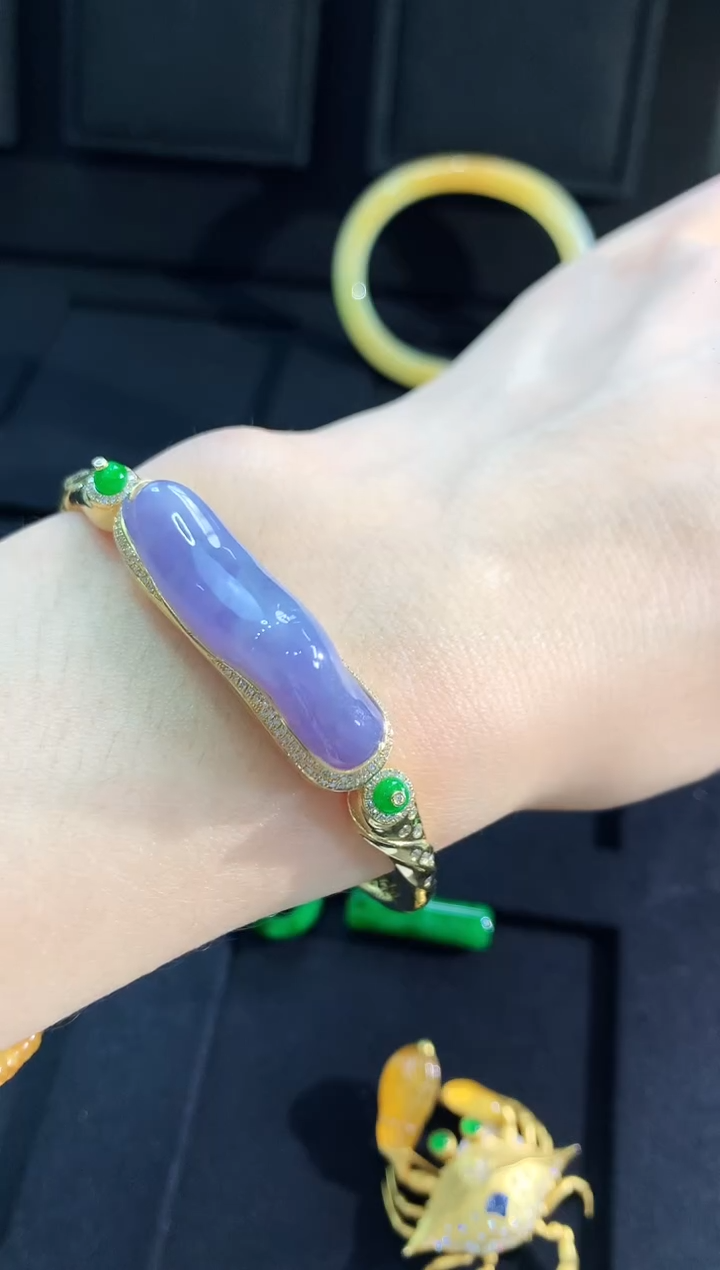 【闪购商品】翡翠手镯18K金镶嵌手镯