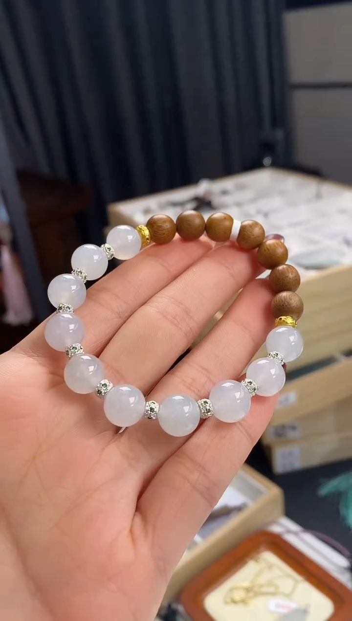 【闪购商品】翡翠吊坠(不含链)未镶嵌手串