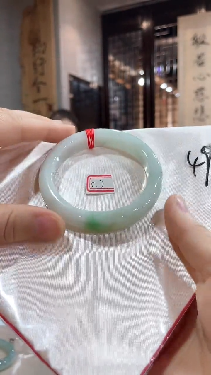 未镶嵌手镯翡翠57