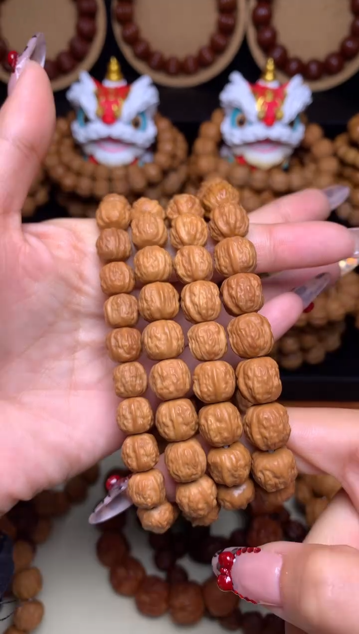 【闪购商品】文玩核桃手串10-11mm+金蟾蛤蟆头小馒头深雕全品