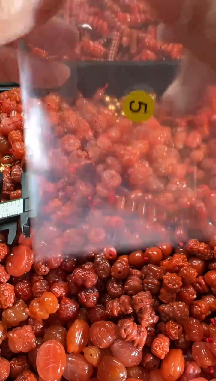 【闪购商品】南红玛瑙颈饰未镶嵌1