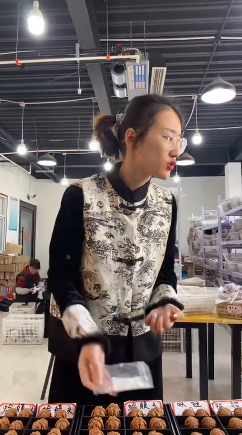 【闪购商品】文玩核桃把件南瓜墩36左右（已打底）