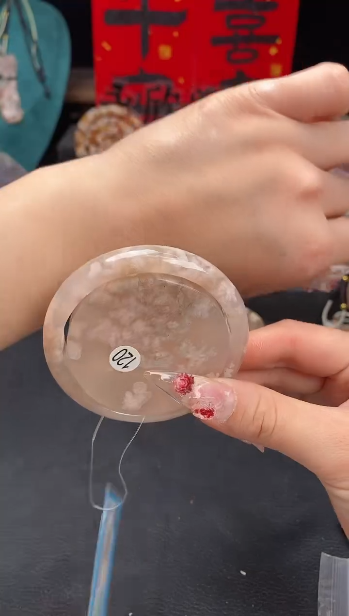 【闪购商品】石英质玉手镯（圆镯）未镶嵌55