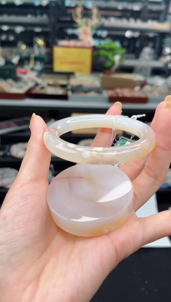 【闪购商品】石英质玉手镯未镶嵌54圈口（赠品镯心）36686