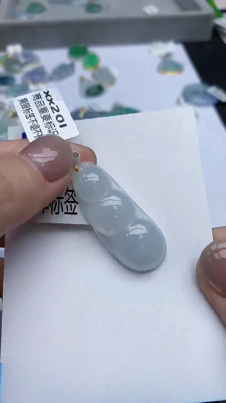 【闪购商品】翡翠挂件18K金镶嵌天然翡翠A货