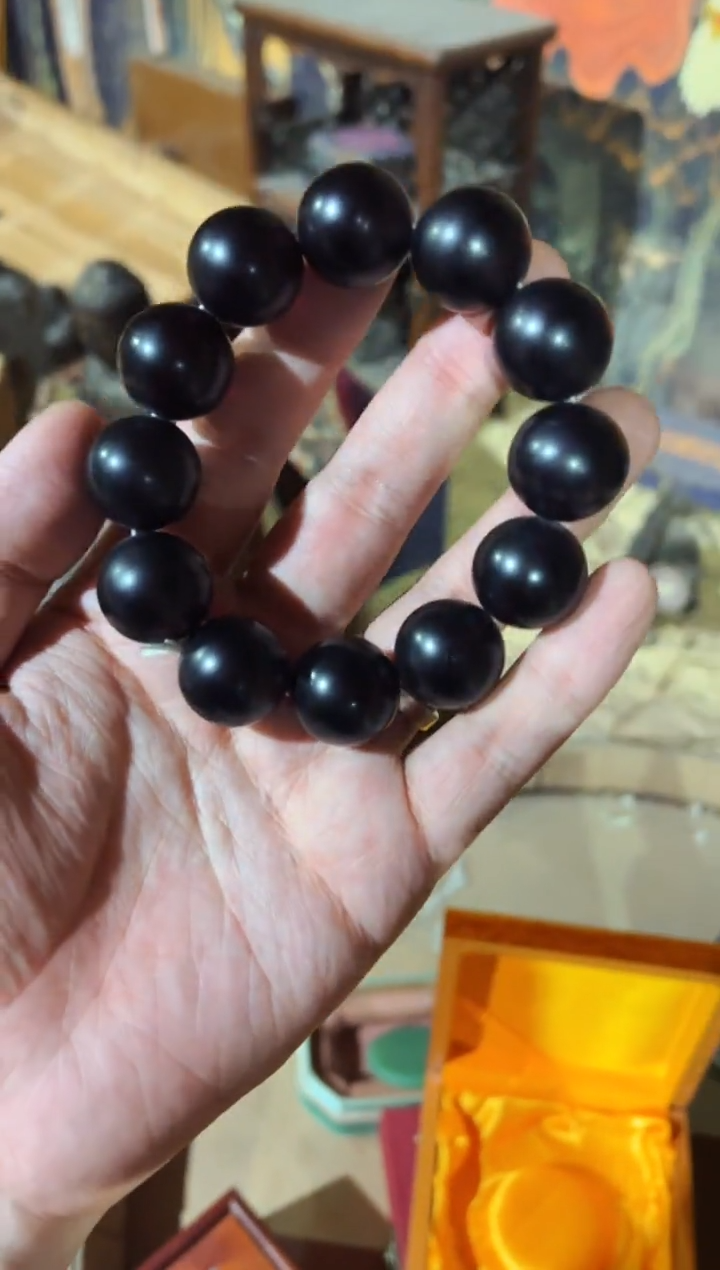 未镶嵌颈饰琥珀硕哥精品专属链接A35