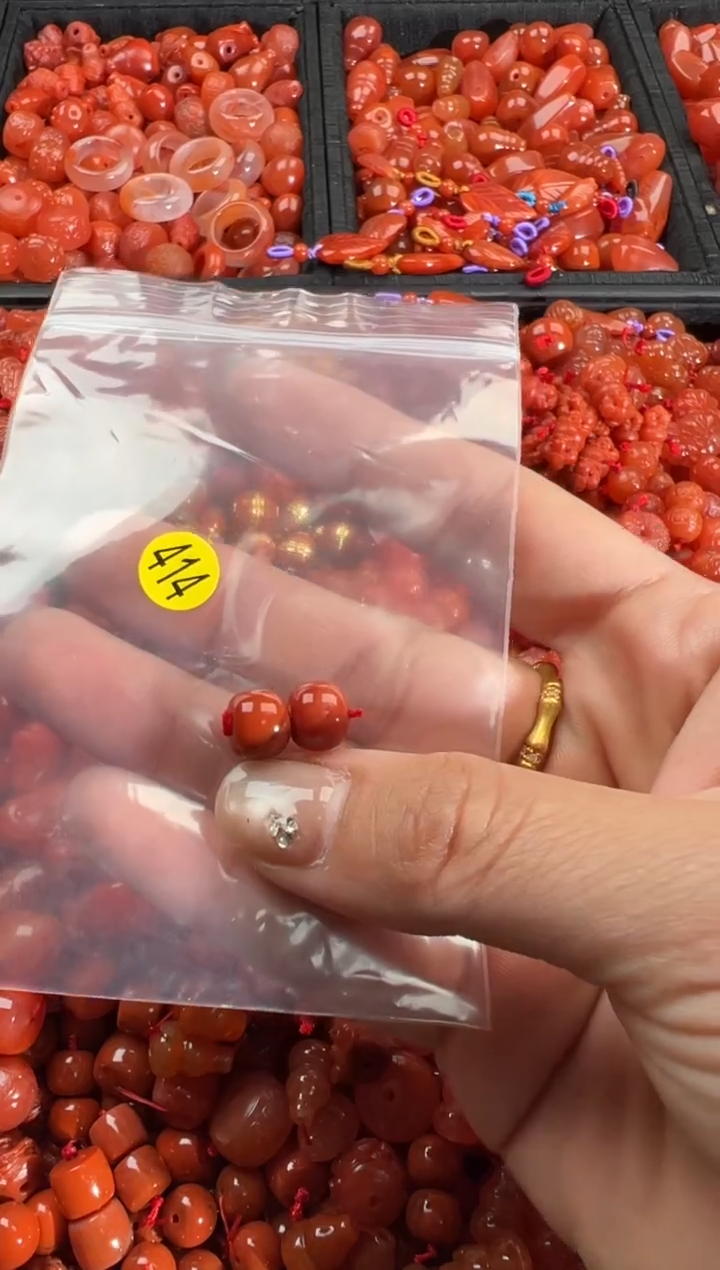 【闪购商品】南红玛瑙颈饰未镶嵌1