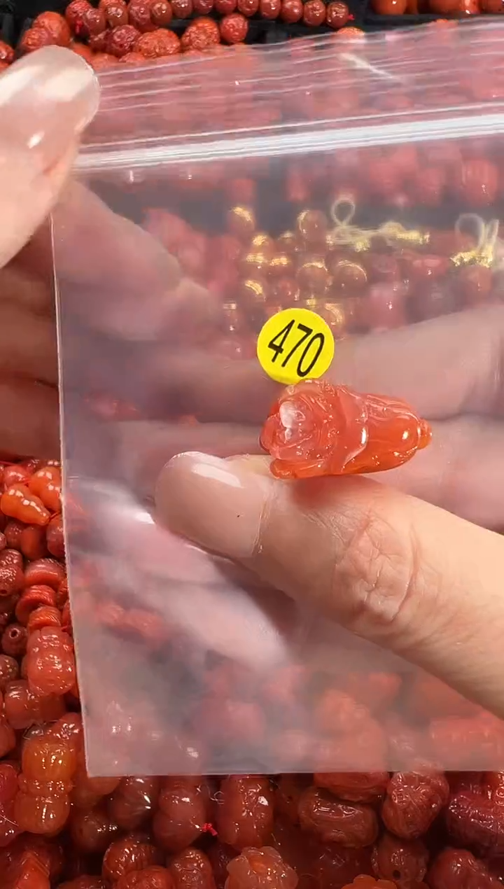 颈饰未镶嵌南红玛瑙1