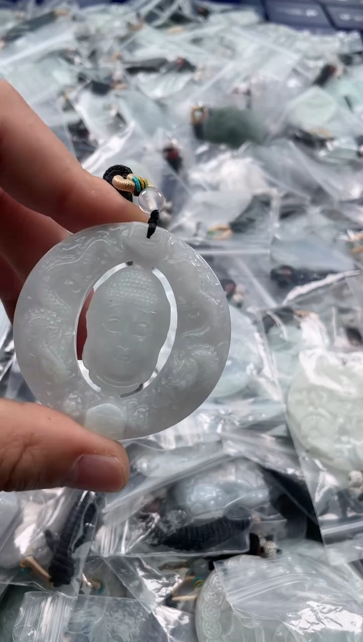 颈饰未镶嵌翡翠25/11/24/.103