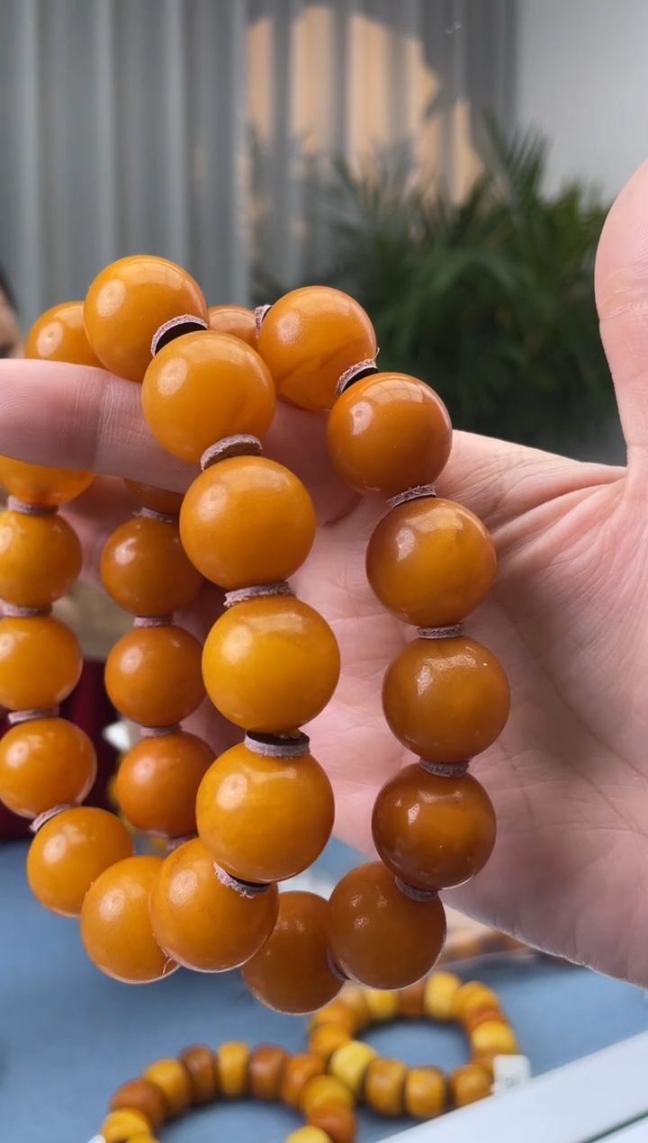 【闪购商品】蜜蜡珠宝奇石未镶嵌假一罚十，多样性发一件043.17