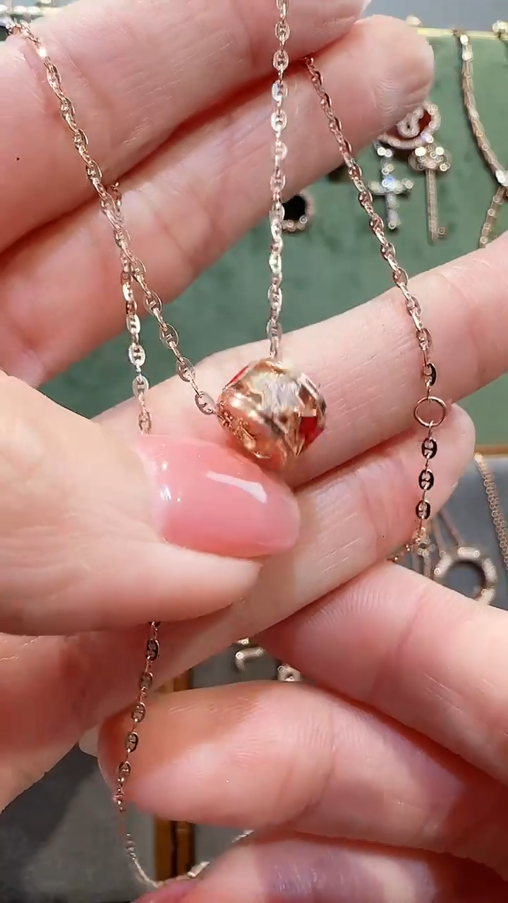 【闪购商品】钻石吊坠(不含链)18K金镶嵌18K金钻石路路通吊坠