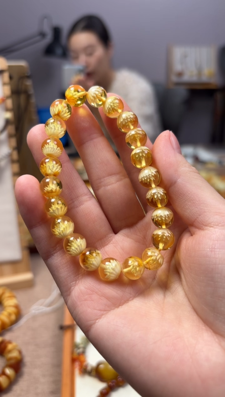 【闪购商品】蜜蜡裸石未镶嵌手串