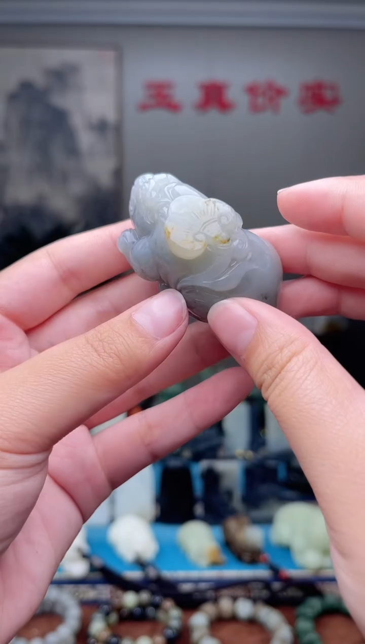 未镶嵌和田玉挂件1