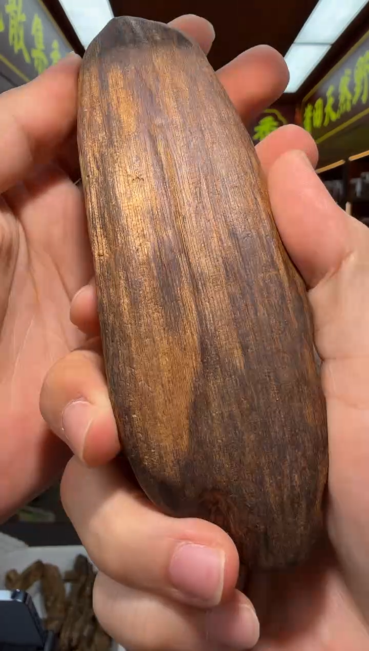 沉香吊坠159号大叻土沉