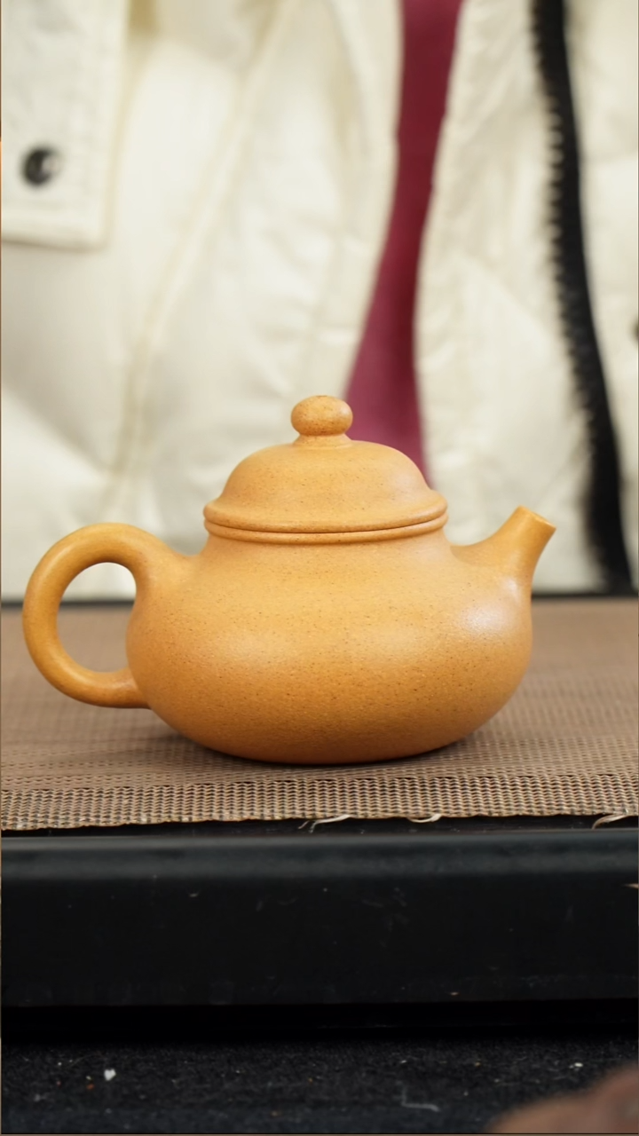 茶壶紫砂黄金段容天150