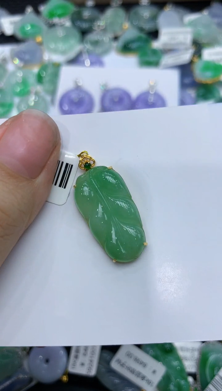 【闪购商品】翡翠颈饰18K金镶嵌111111111111