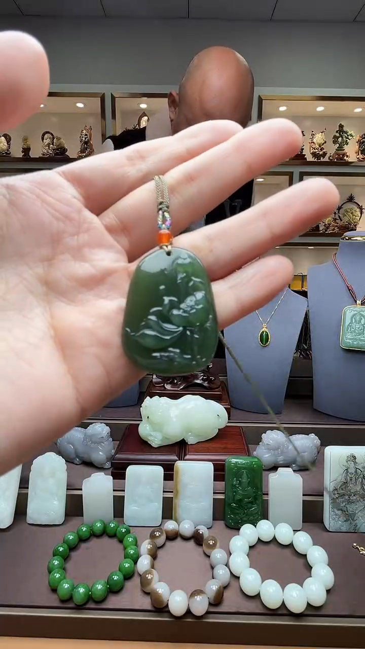 【闪购商品】和田玉颈饰未镶嵌苏