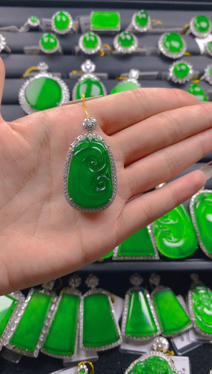 【闪购商品】翡翠颈饰银S925镶嵌11111111