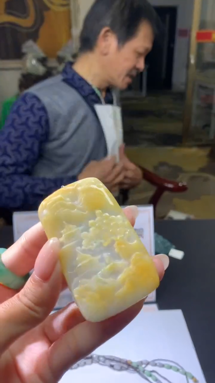 【闪购商品】定制翡翠未镶嵌不退不换CMH1件-A