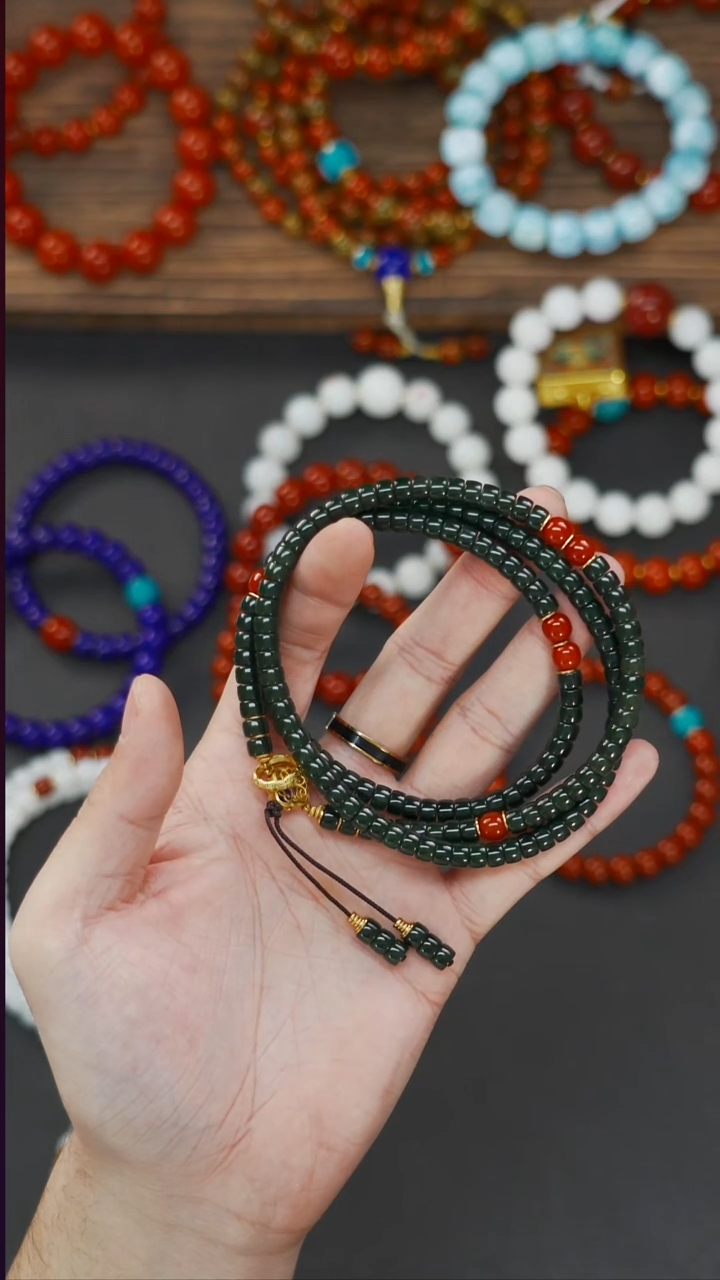 颈饰未镶嵌和田玉（碧玉）张**条梵阁精品文玩回血