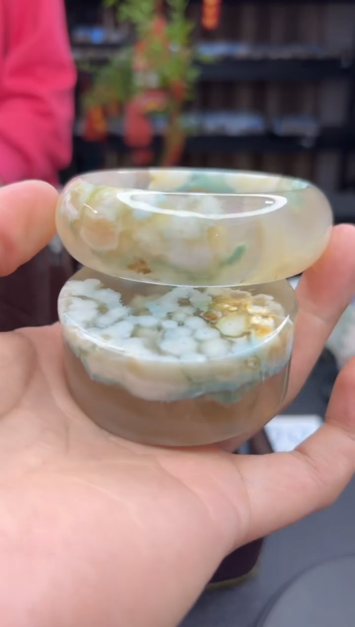 【闪购商品】石英质玉手镯未镶嵌8（62圈赠送镯心）