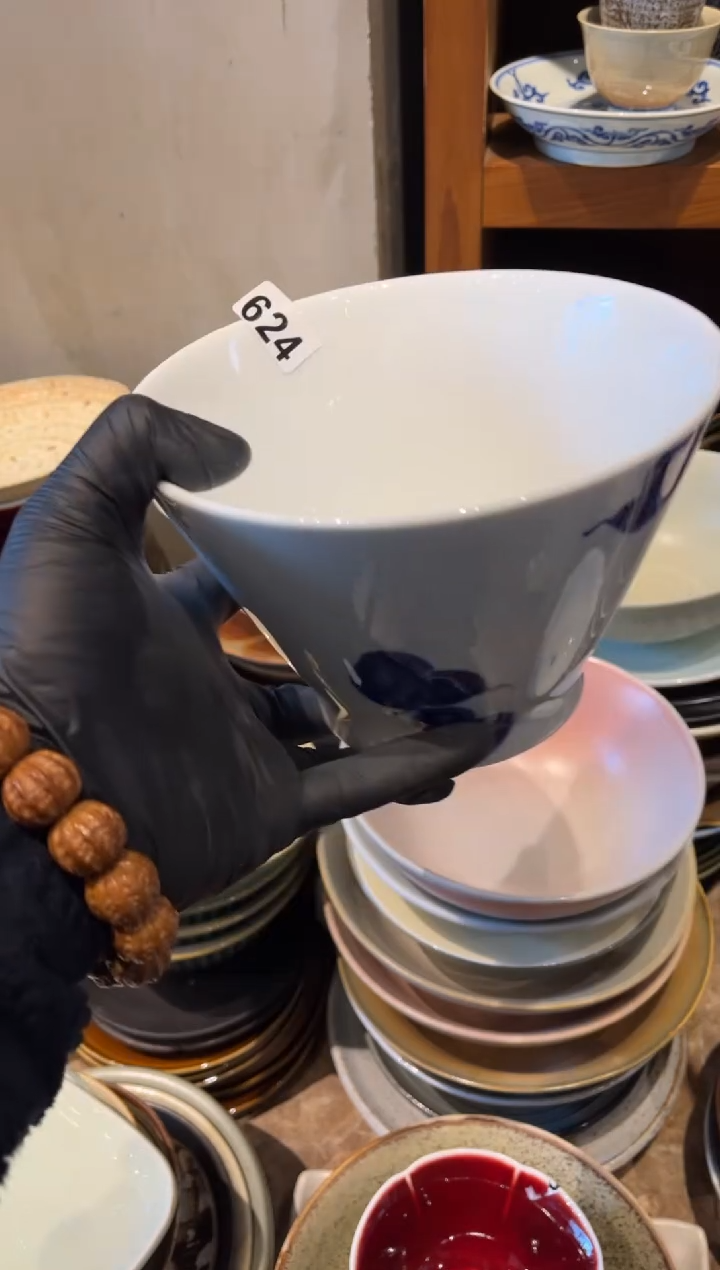 【闪购商品】瓷片624微瑕手绘蓝葫芦斗笠碗