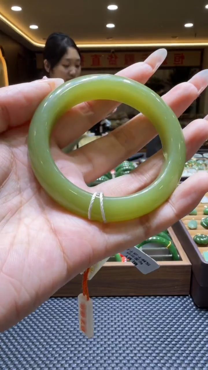 颈饰未镶嵌和田玉手镯55