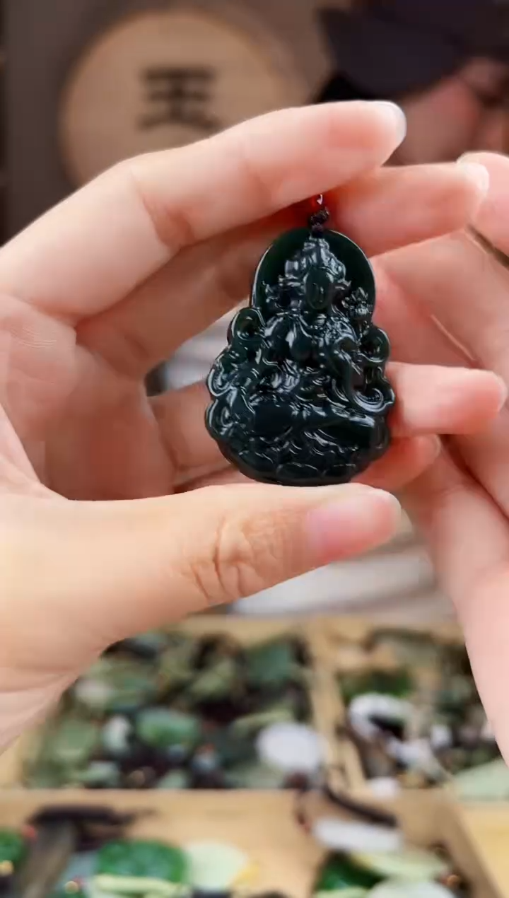 颈饰未镶嵌和田玉拍一发一，多样性发货