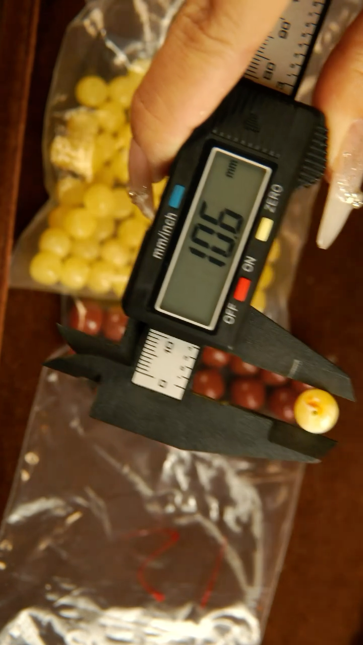 未镶嵌琥珀珠宝奇石?**·蜜蜡单珠 卡10.6mm