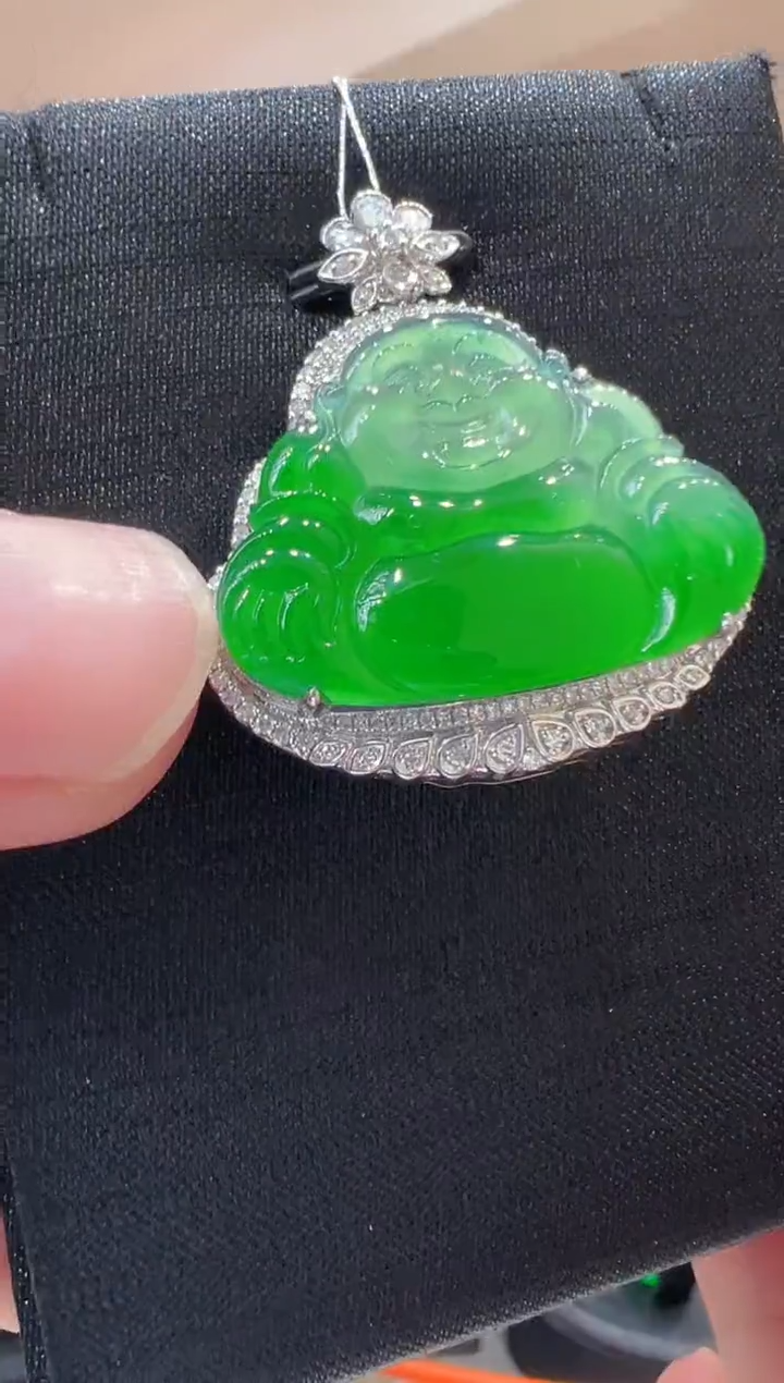 【闪购商品】翡翠吊坠(不含链)18K金镶嵌