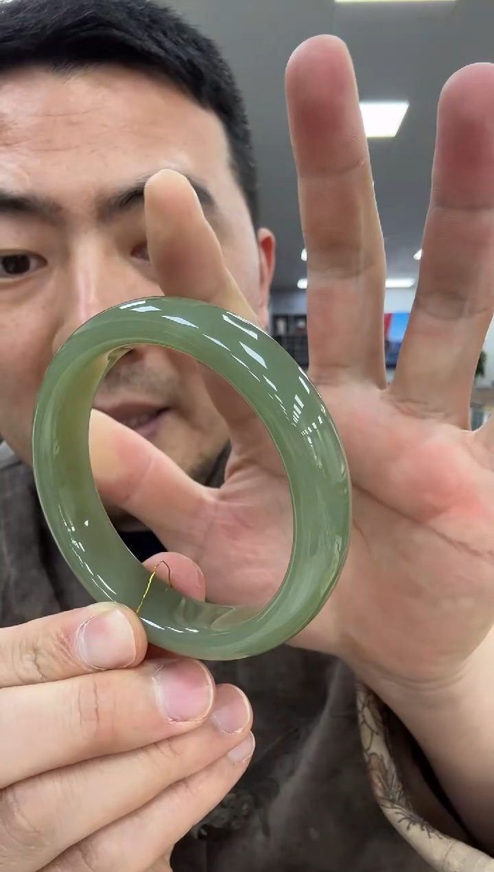 【闪购商品】和田玉手镯未镶嵌61+  849