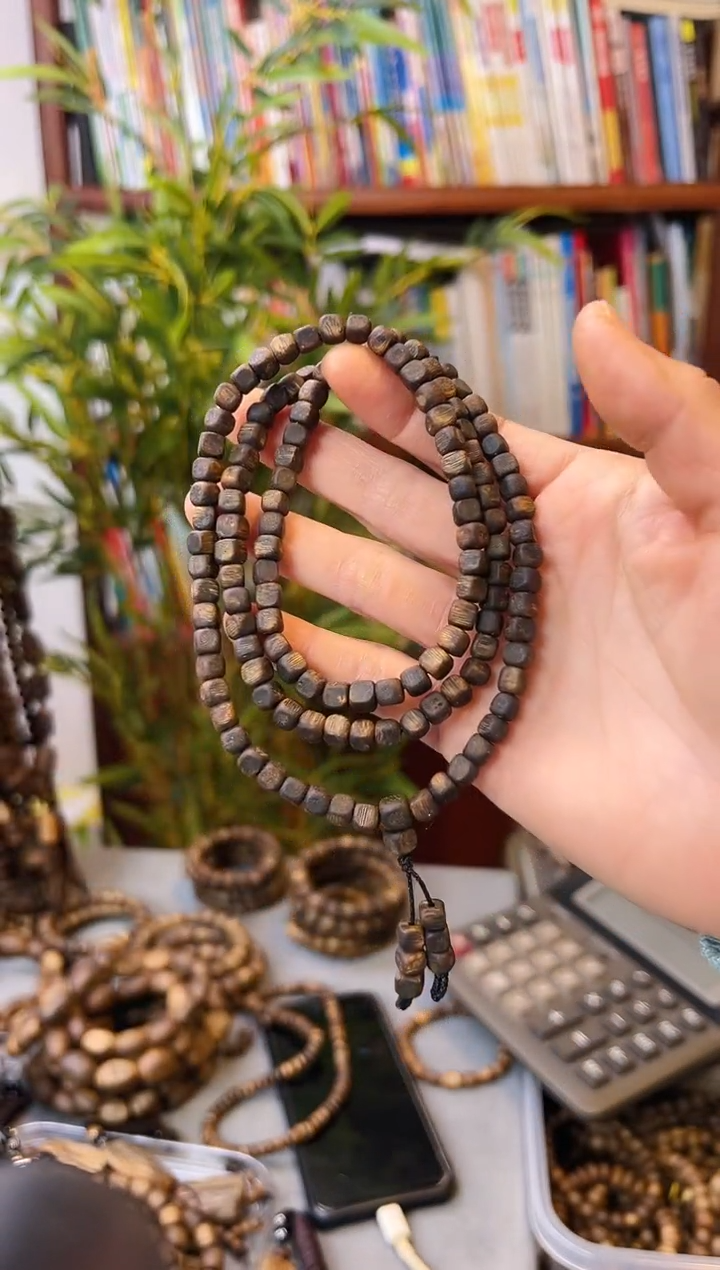 【闪购商品】沉香手串棋楠沉水方珠多圈手串