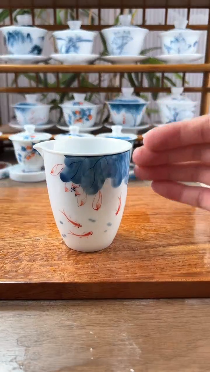 微瑕线条莲公道杯