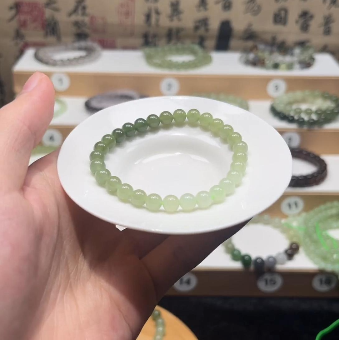 天然和田玉 渐变手串约6MM（发货多样性一件）S014