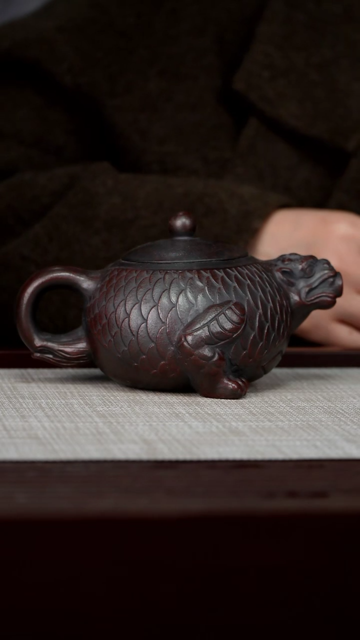 【闪购商品】中国宜兴原矿紫砂壶300C