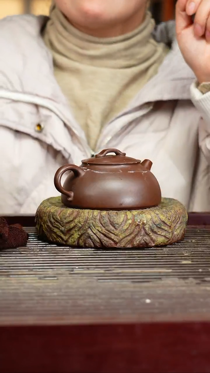 宜兴原矿紫砂壶茶壶宜兴原矿紫砂壶茶壶180C