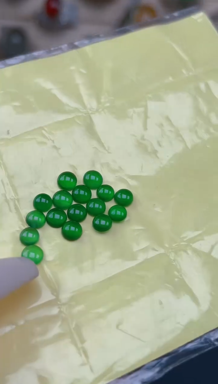 未镶嵌定制翡翠天然翡翠蛋面34