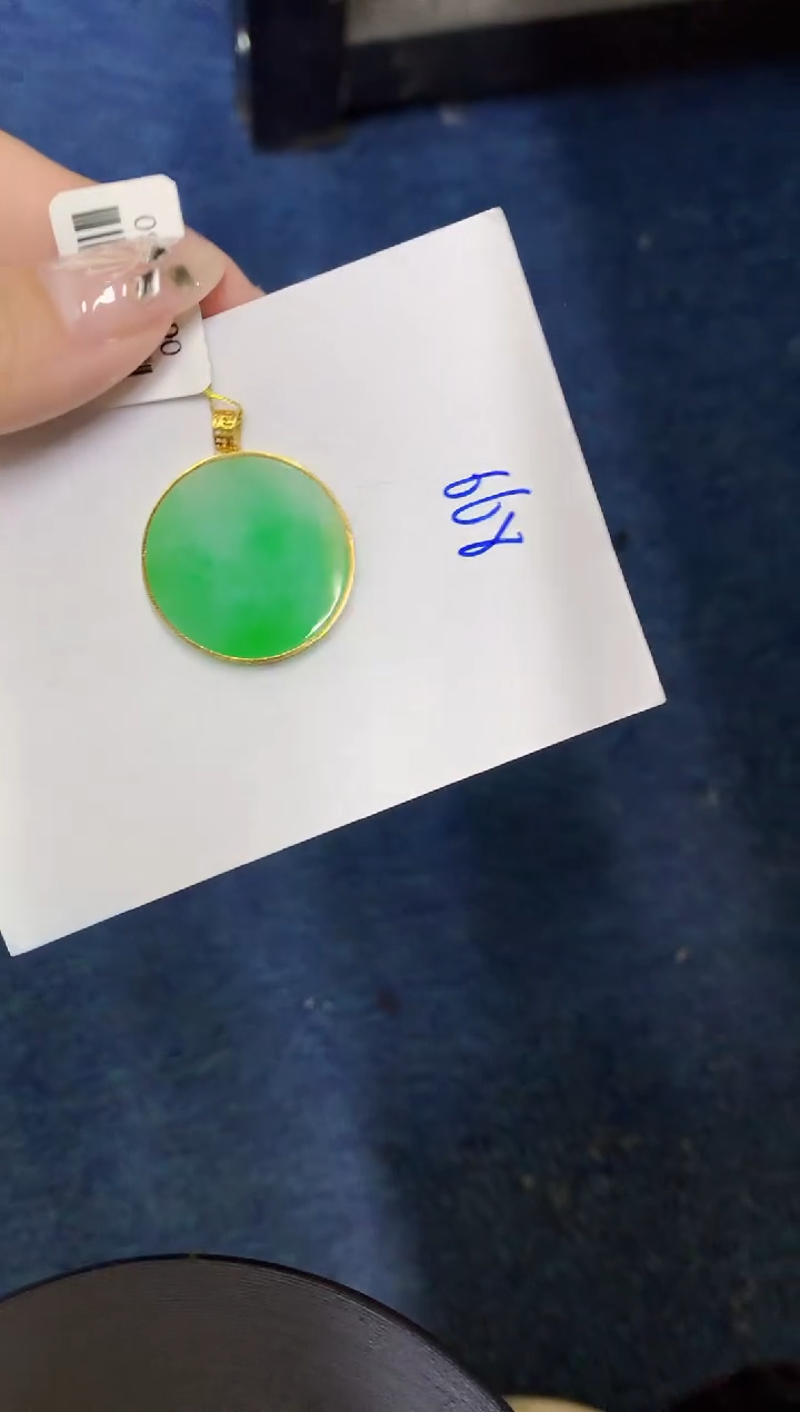 【闪购商品】翡翠颈饰18K金镶嵌000000000000