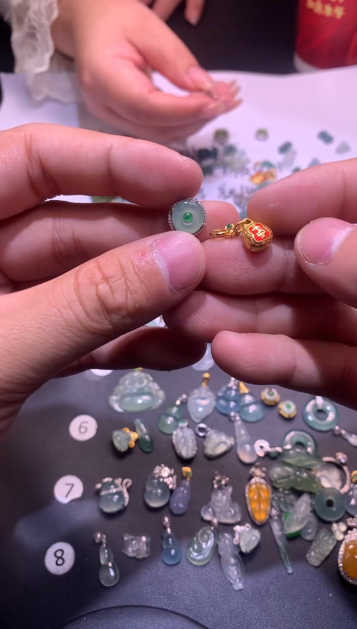 【闪购商品】翡翠吊坠(不含链)银S925镶嵌1