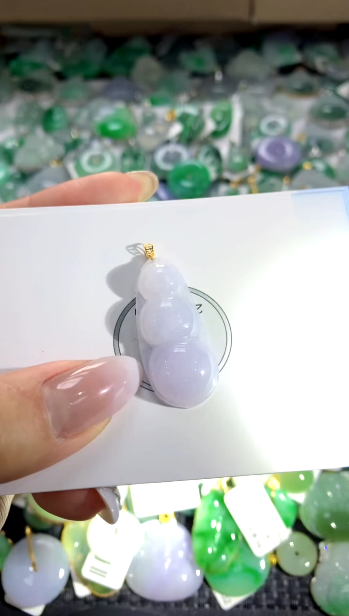 颈饰18K金镶嵌翡翠1