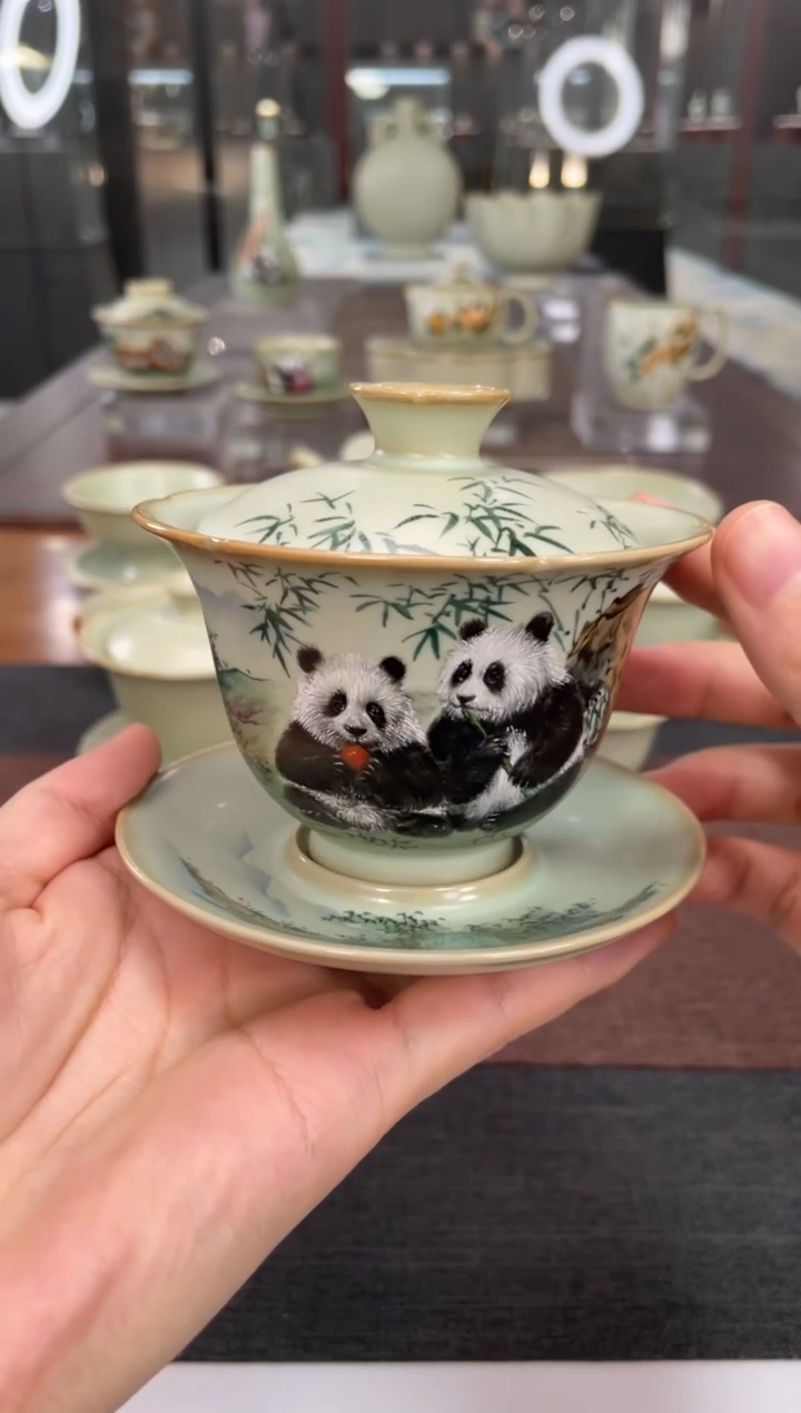 【闪购商品】余秀华彩绘六合盖碗熊猫
