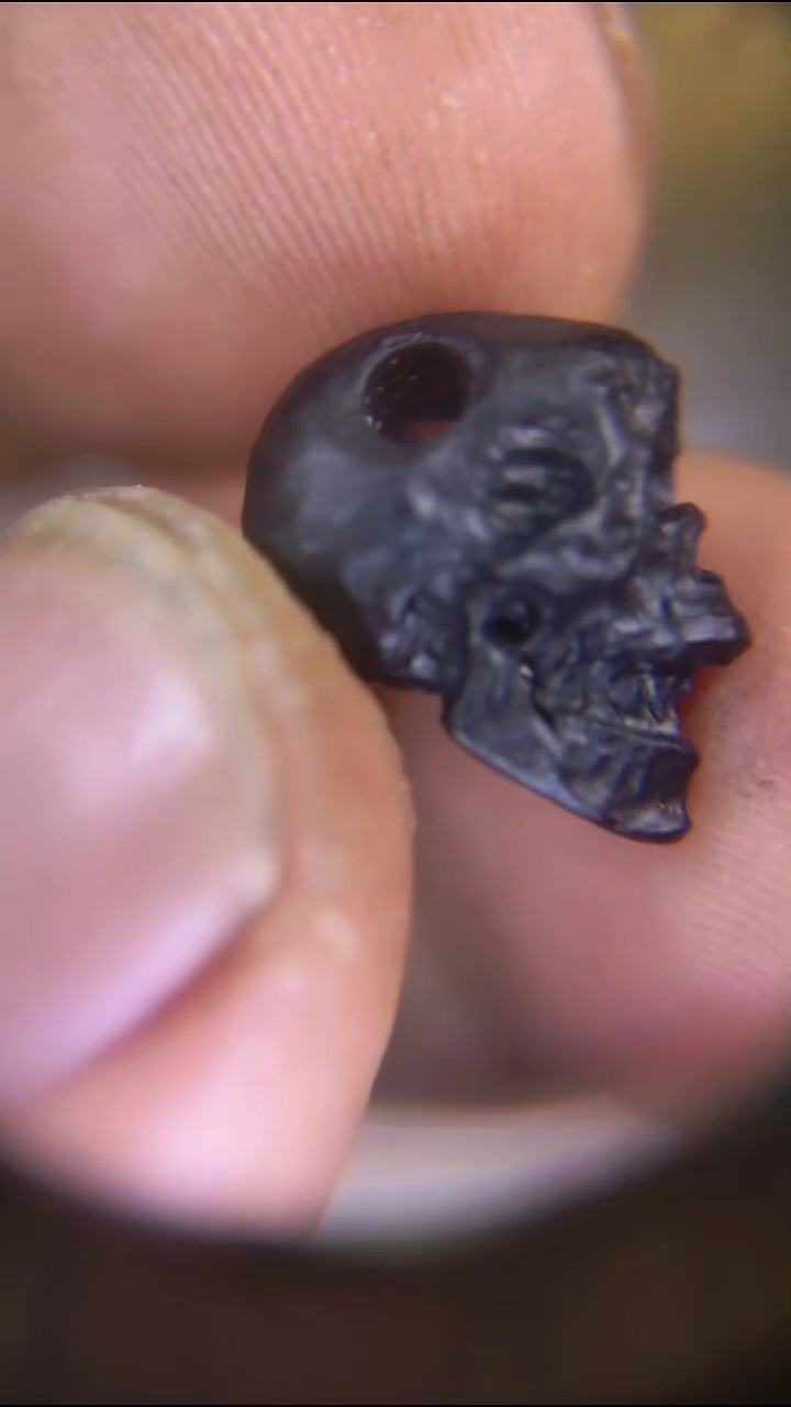 未镶嵌1玛瑙/玉髓GC-黑黑桃张三通 多样性发货，发其一