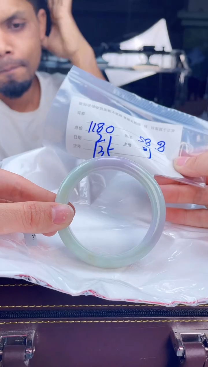 【闪购商品】定制翡翠手镯未镶嵌毛货手镯需精细抛光/58.8