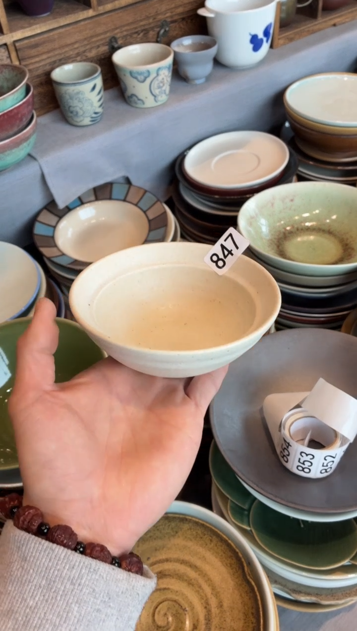 瓷片汝**汝847亚麻白双圆碗1个